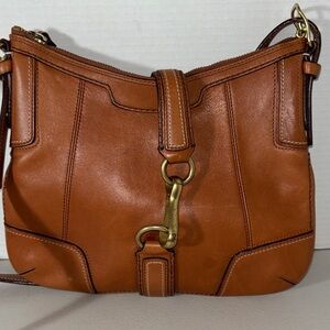 Coach Vintage Hampton’s Leather Crossbody Hobo Shoulder Bag with Gold Hardware